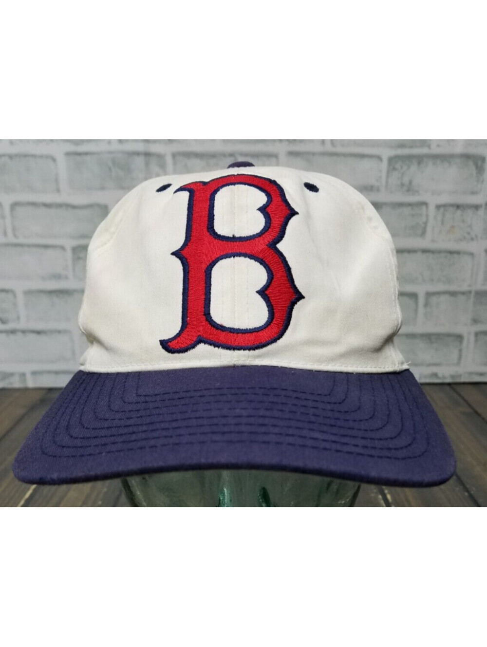 Vintage BOSTON RED SOX SnapBack WHITE Cap Hat Side Red Socks LARGE Letter
